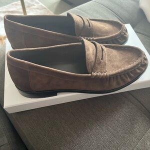 PÊCHE Brown Suede Loafers